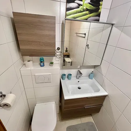 Moderne, 1-zimmer Mit Bergblick *